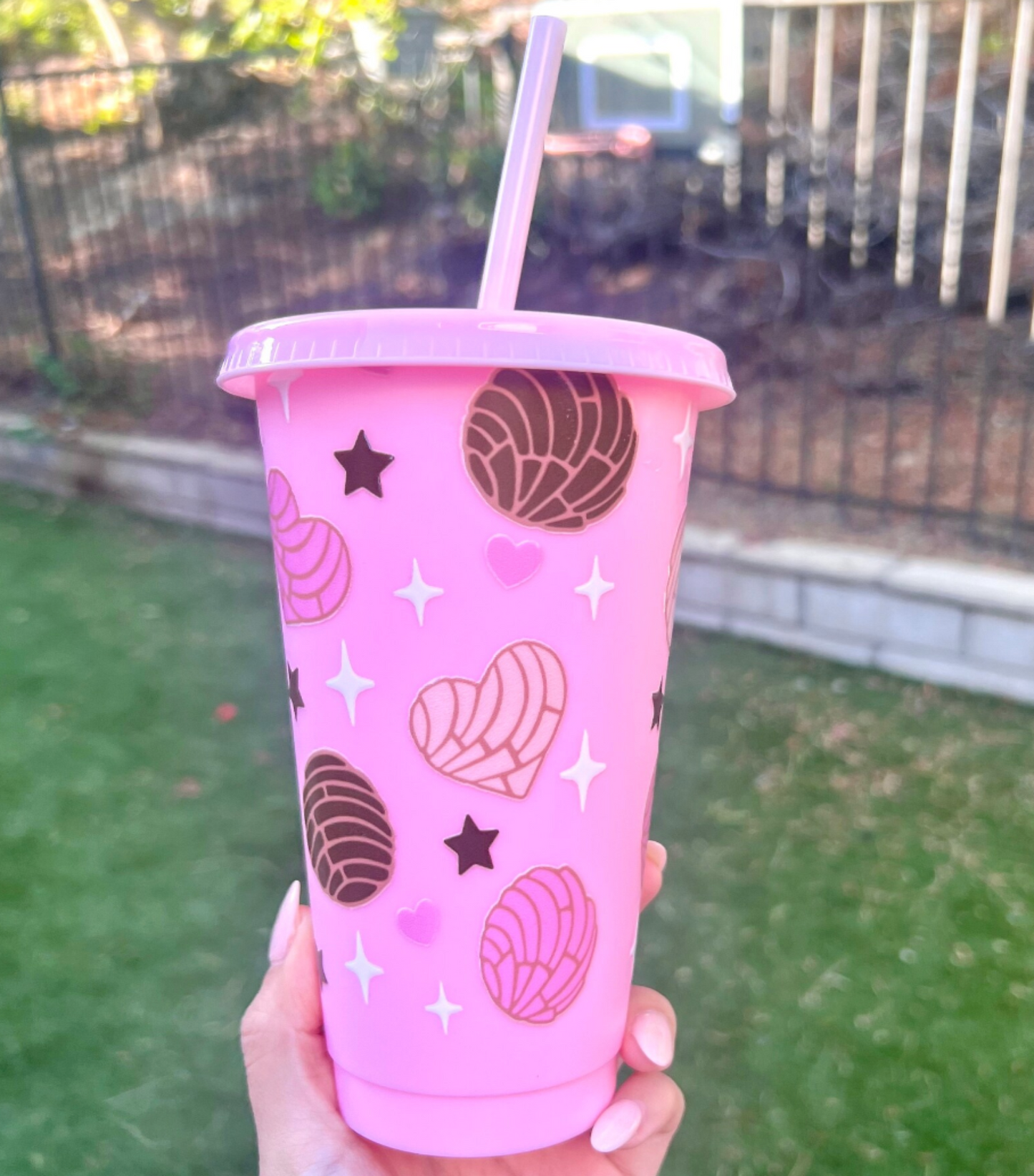 Cafecito & Chisme Pink Tumbler