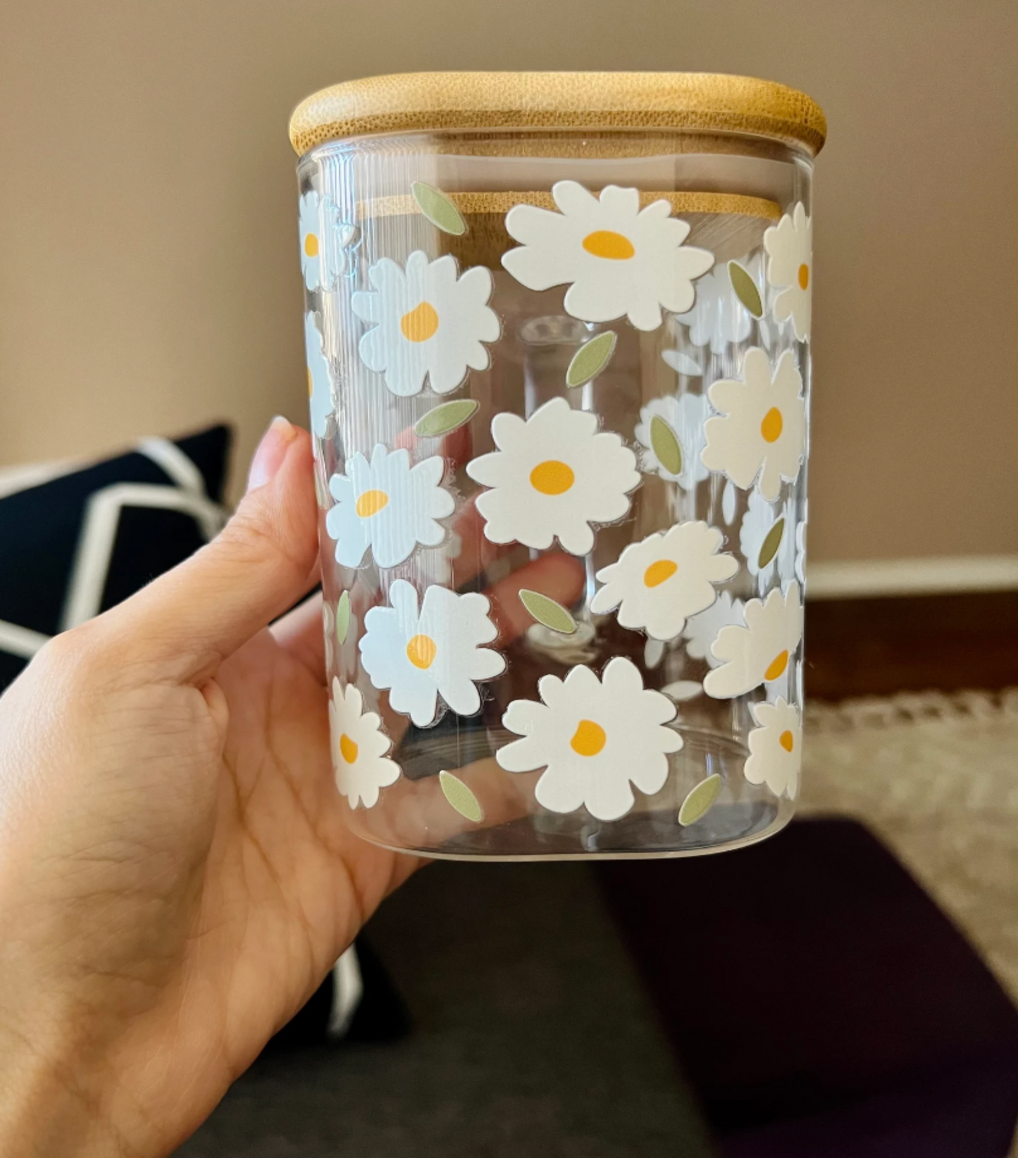 White Daisy Glass Cup