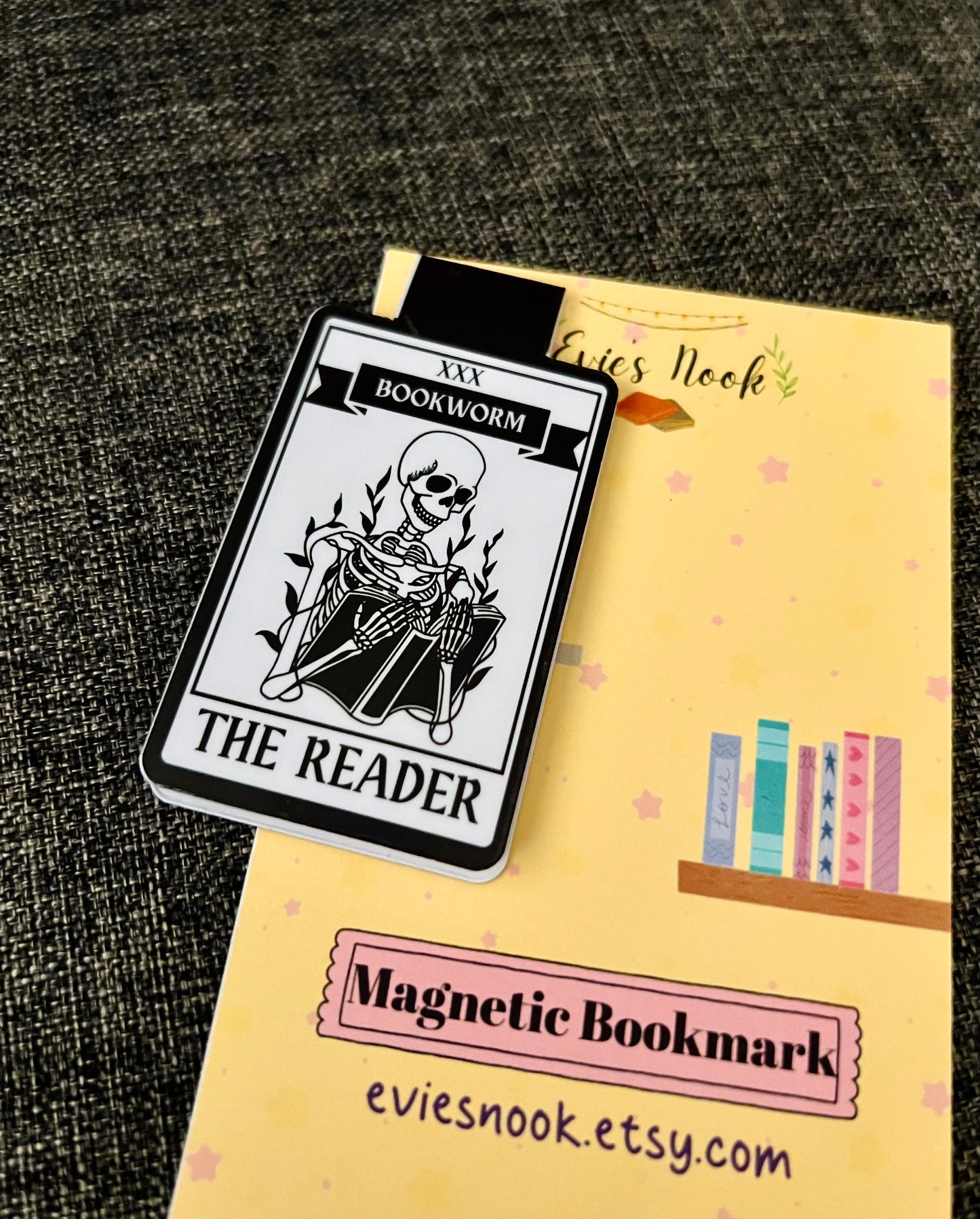 Skull Magnetic Bookmark