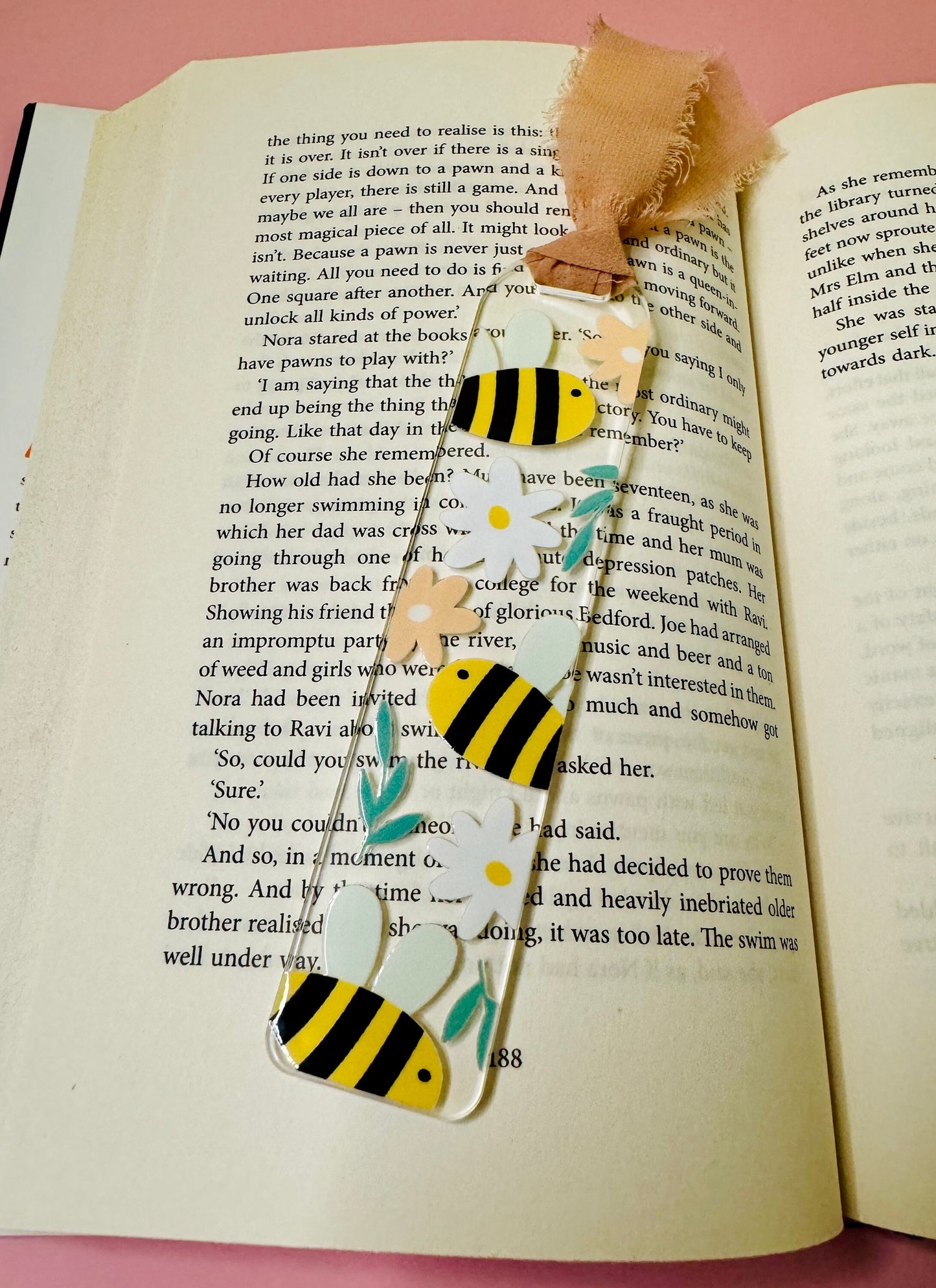 Bubble Bee Bookmark