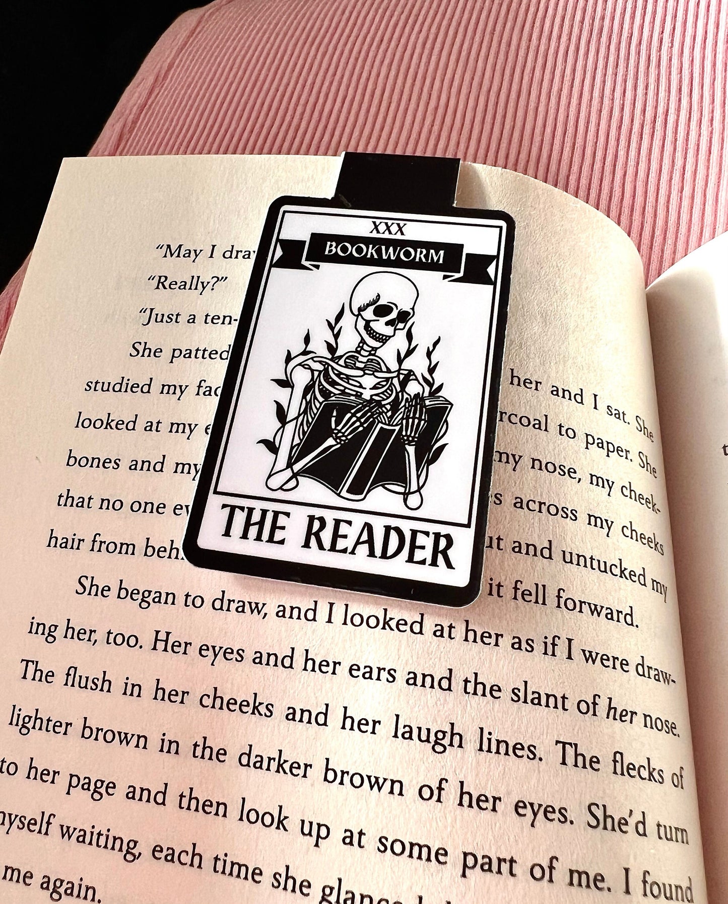 Skull Magnetic Bookmark