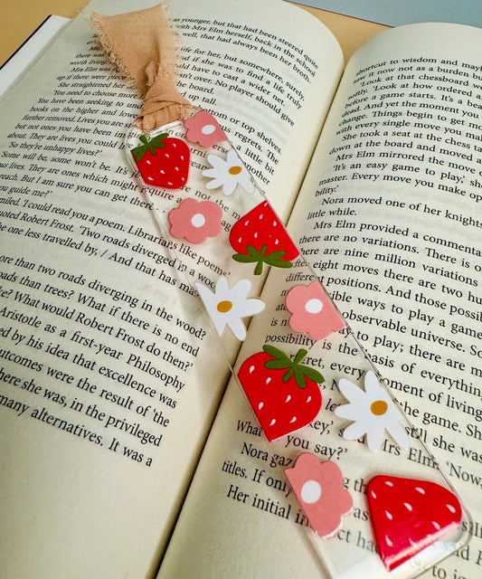 Strawberry Daisy Bookmark